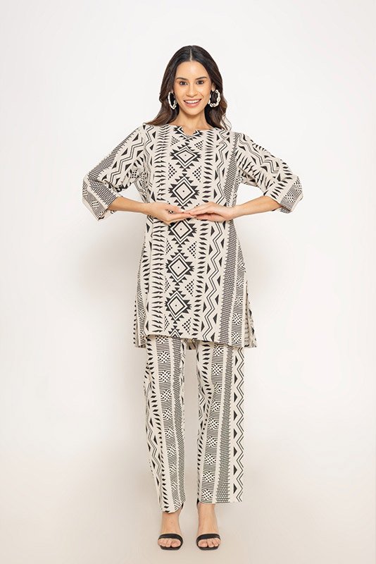 GEOMETRIC TRIBAL CO~ORD SET - Image 2